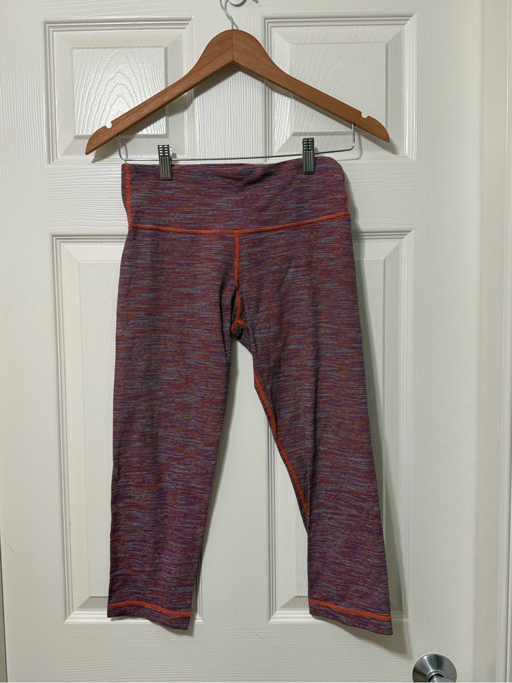 Lululemon athletica wunder under crops size 6 vguc